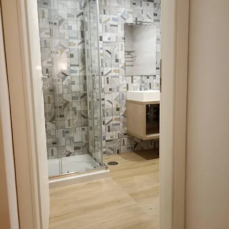 Monteoliveto 5 Napoli